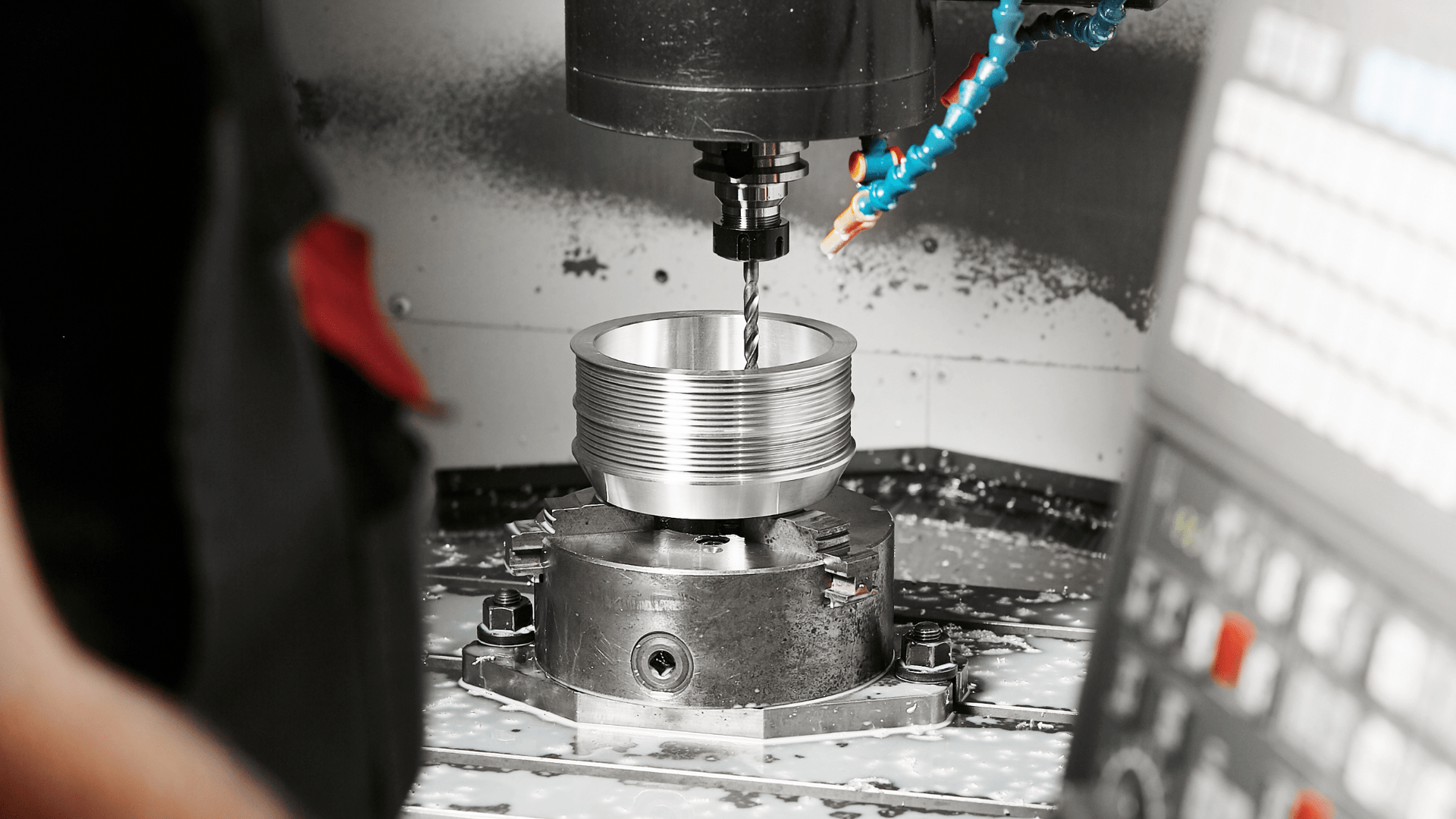 Maquinado CNC de gran formato para mantenimiento industrial: solución clave en paros técnicos